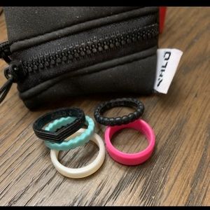 Qalo silicone rings